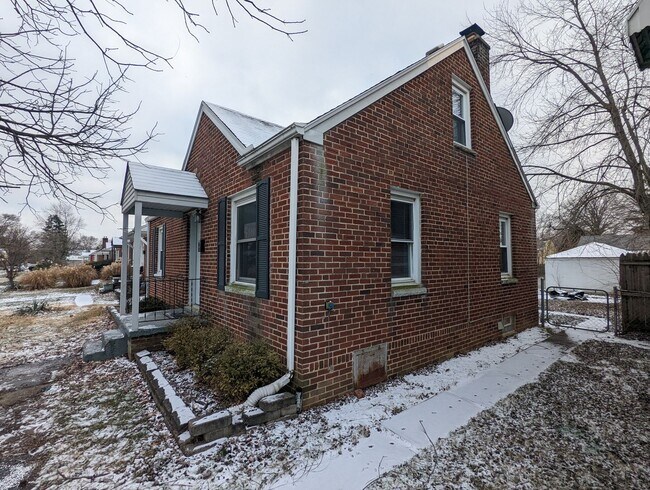 Foto del edificio - 3 Bedroom 1 Bathroom Single Family Home, West Columbus