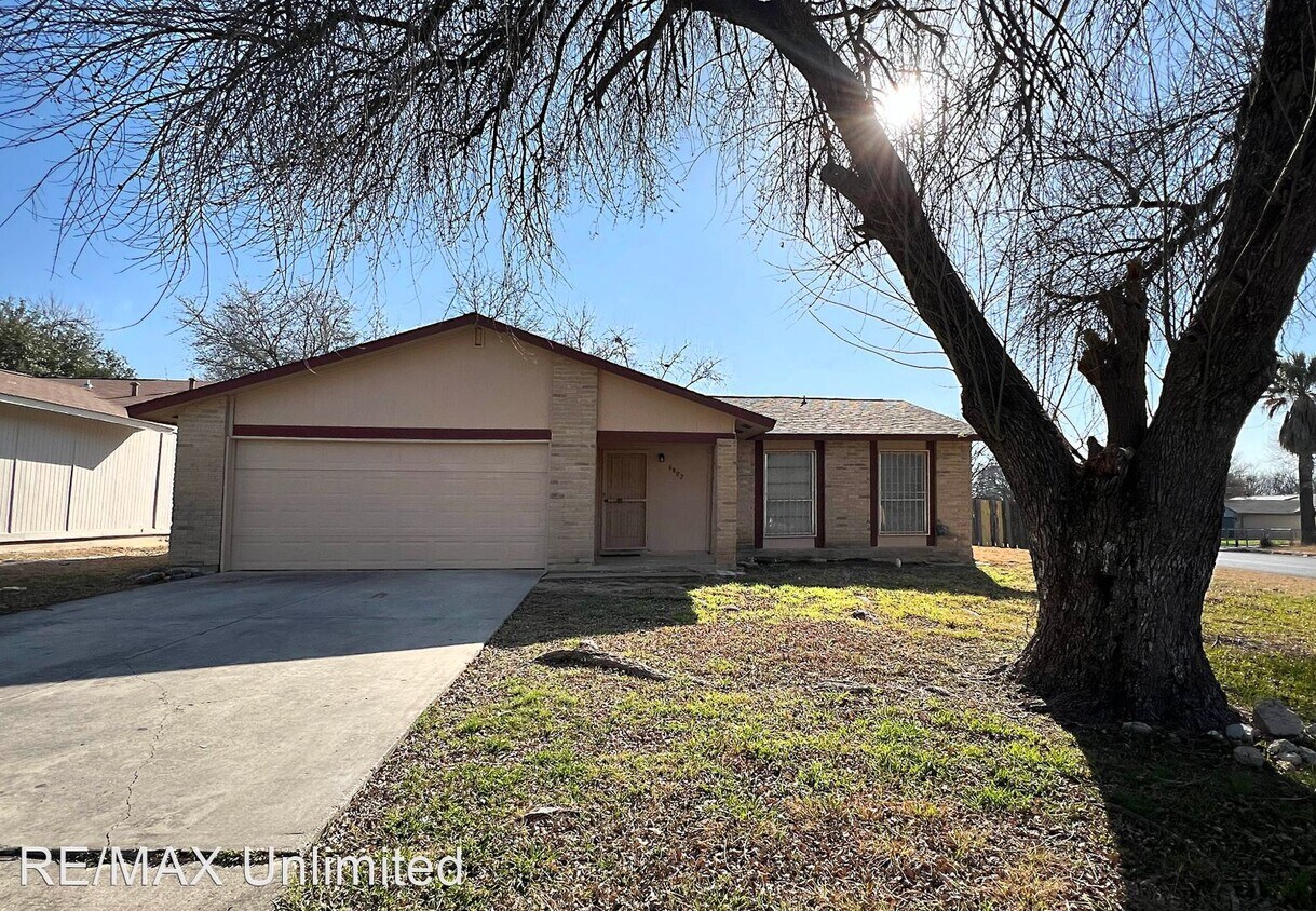 Primary Photo - 3 br, 2 bath House - 6802 Laguna Verde