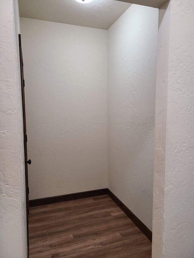 Foto del edificio - Beautiful Custom 3 bedroom 2 bath Home for...