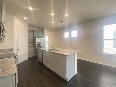 Foto del edificio - 9451 Komika Ln