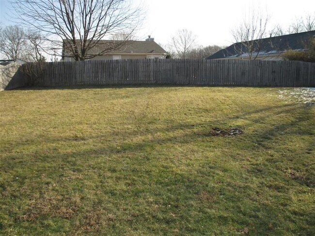 Building Photo - 4 Windstone Ct