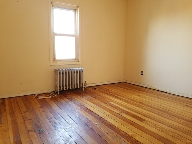 Building Photo - 1523 73rd St