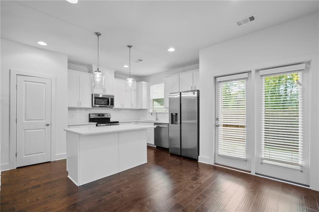 Foto principal - 6329 Princeton Ridge Dr