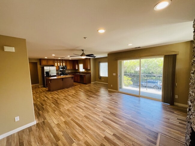 Building Photo - 1351 Isabella Way