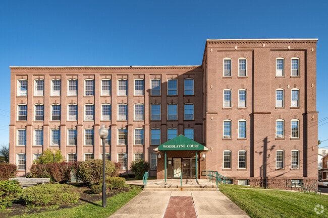 Building Photo - Woodlayne Court Apartments