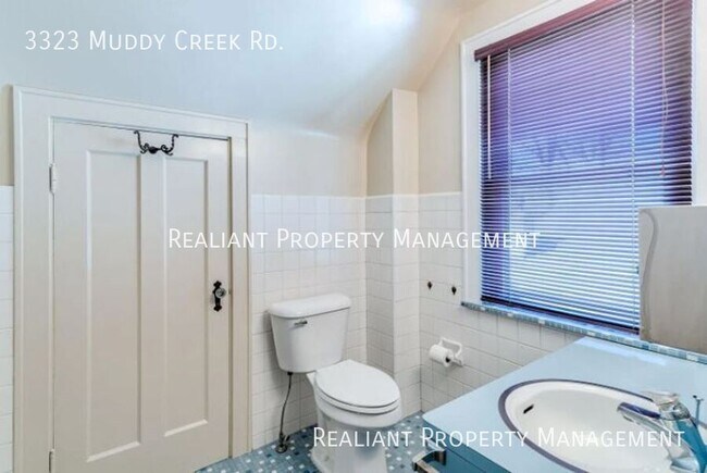 Foto del edificio - 3323 Muddy Creek Rd