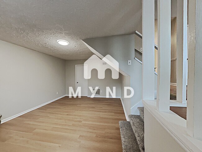 Building Photo - 2262 New Castle Cir