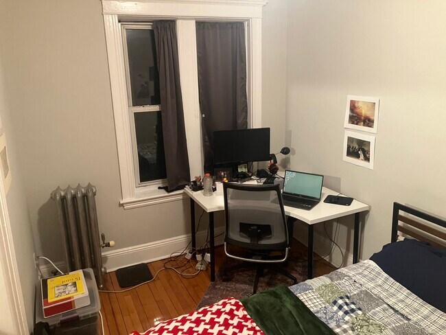 Building Photo - 126 Jersey St