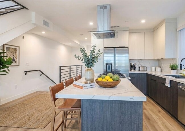 Building Photo - 1704 Redondo Blvd