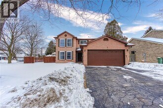 Building Photo - 115 Amberly Blvd