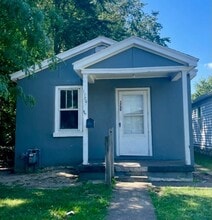 Building Photo - 1729 E Franklin St