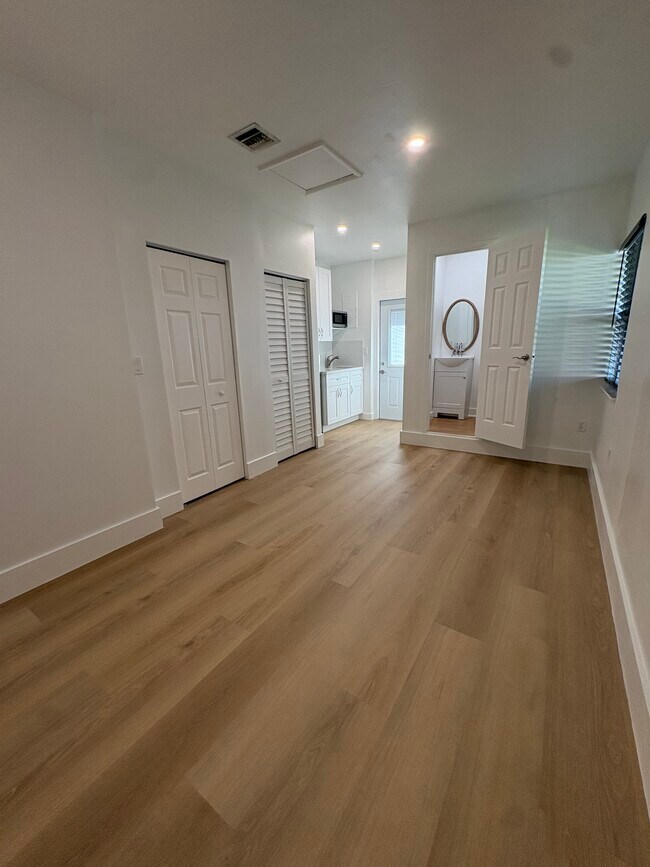 Foto del edificio - 3740 SW 124th Ct