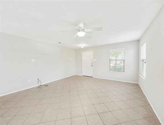 Building Photo - 5111 Westwood Pines Dr