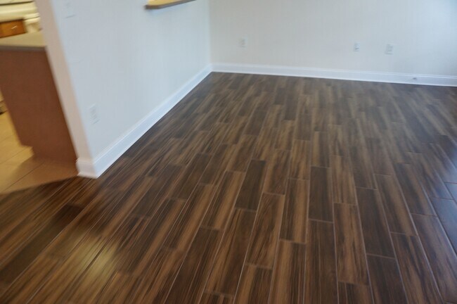 Foto del edificio - 519 Wingspan Way