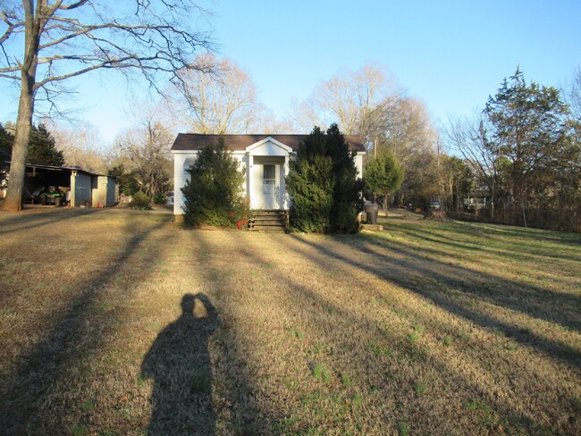 Foto del edificio - One Bedroom in Lincolnton