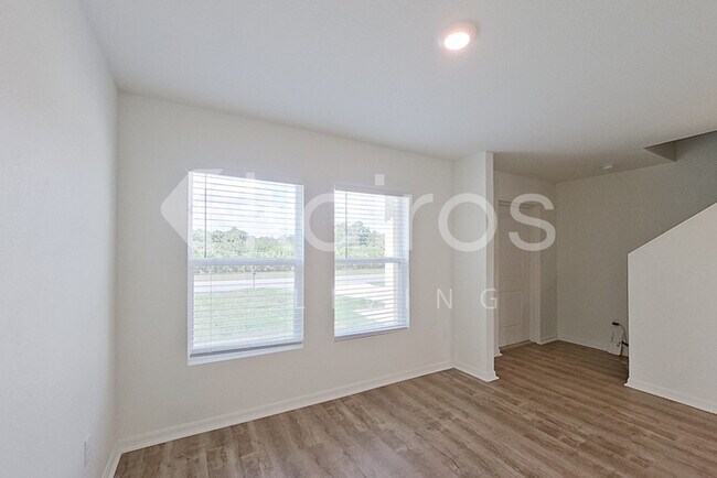 Foto del edificio - 18354 Koala Ave