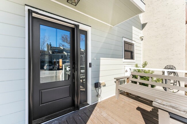 Photo - 706 Nora Ln Townhome