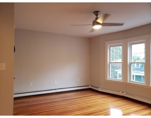 Building Photo - 9 Gleason St