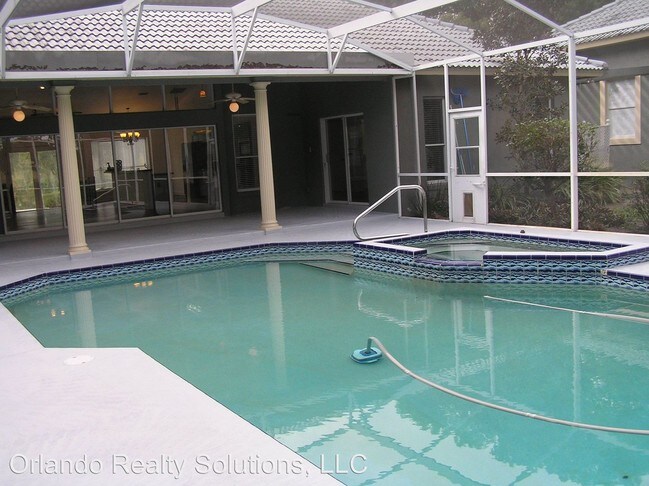 Foto del edificio - 3 br, 3 bath House - 12001 Lake Butler Blvd.