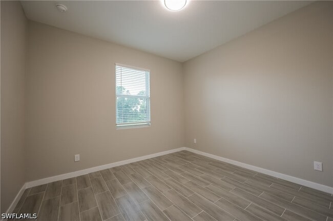 Foto del edificio - 3204 66th St W
