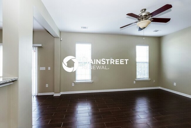 Foto del edificio - 3 Bedroom Pet-Friendly Home in Charlotte, NC with Main Street Renewal