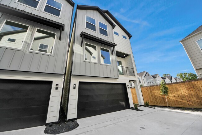 Building Photo - 7731 Hammerly Blvd