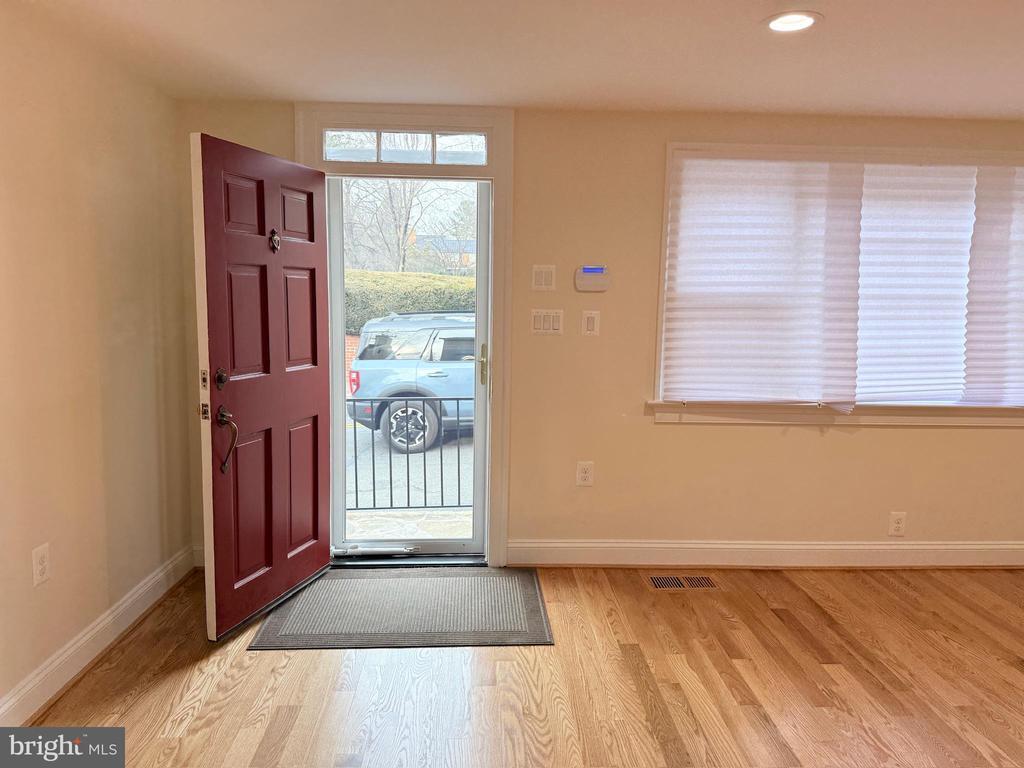 Foto del edificio - 217 W.Market Street