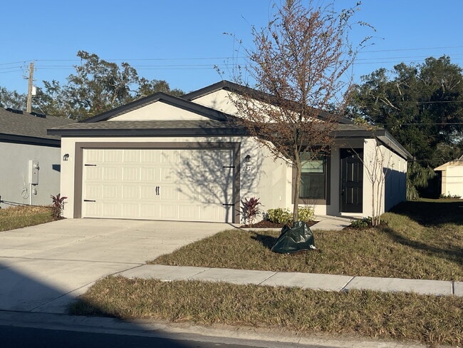 Building Photo - 1270 Ahoy Ave