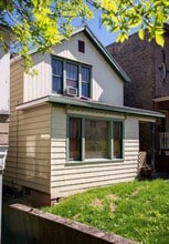 Building Photo - 310 E 5th St