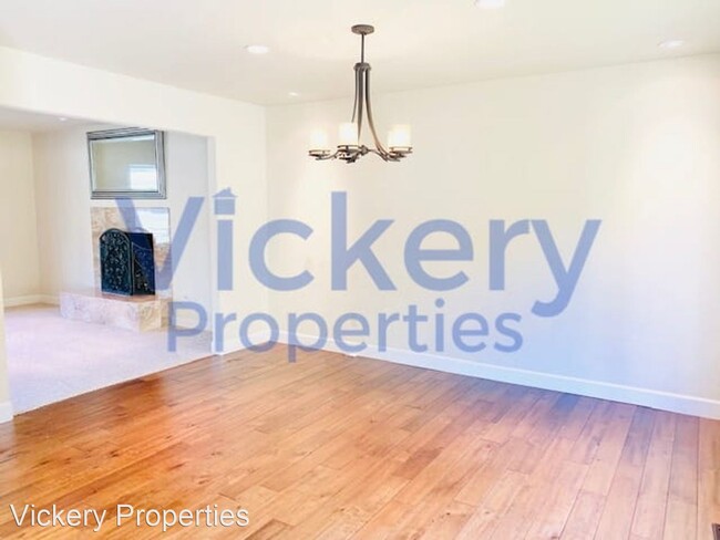 Building Photo - 5 br, 3 bath House - 212 Paseo Del Rio