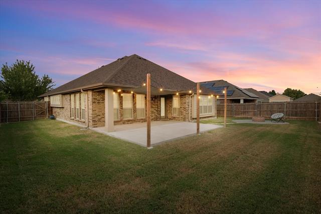 Foto del edificio - 4802 Oakview Dr