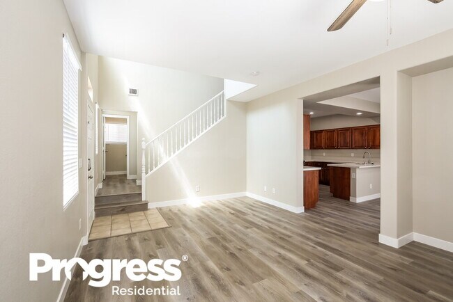 Building Photo - 4477 Oberlander Ave