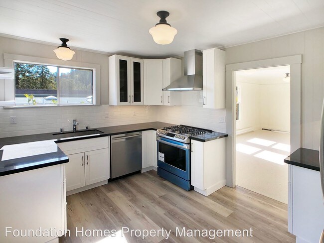 Foto del edificio - 3 br, 2 bath House - 14 Bernard St.