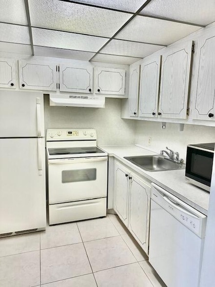 Photo - 55 Fanshaw Dr Apartment