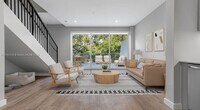 Foto principal - 3335 Thomas Ave