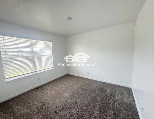 Building Photo - 4195 Cheyenne Ct