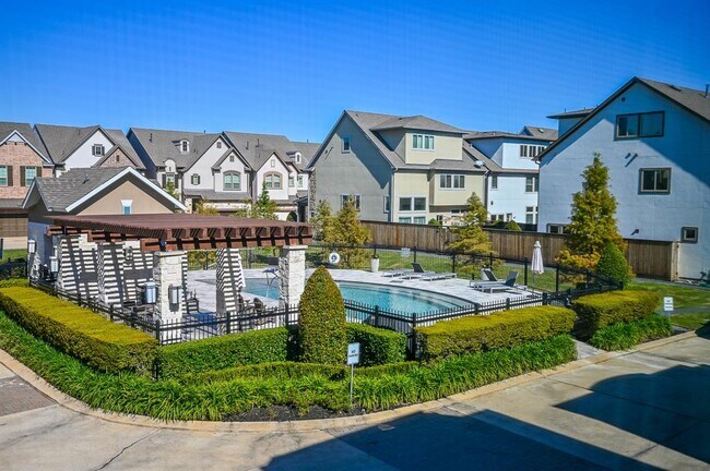 Foto del edificio - 11023 Acorn Falls Dr