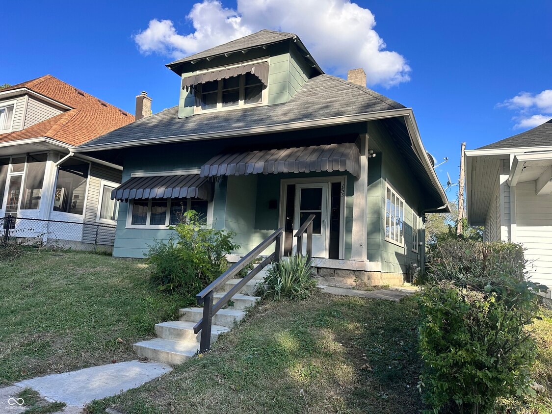 Primary Photo - 1825 Holloway Ave