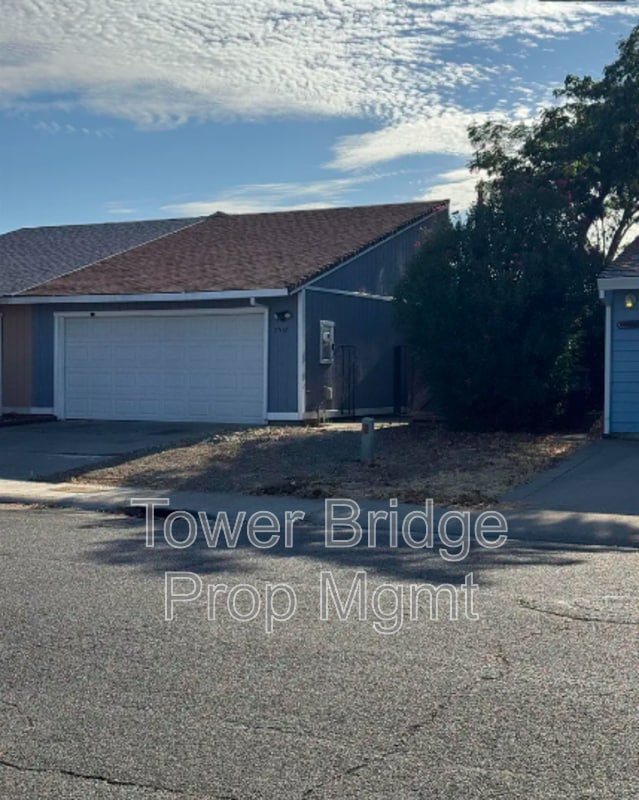 Building Photo - 7516 Whisperwillow Dr