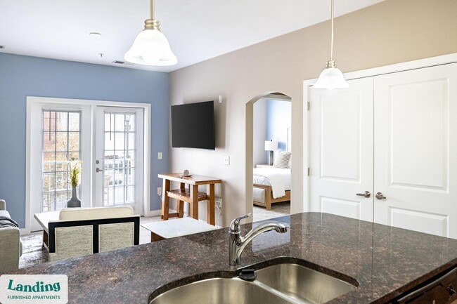 Foto del edificio - 6115 Tidewater Dr