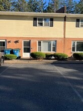 Building Photo - 729 Low St