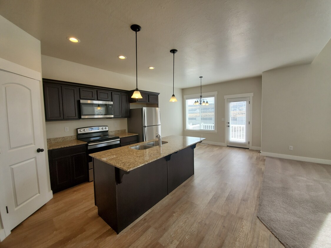 Foto principal - 4329 W Quiet Shade Dr