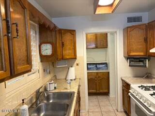 Building Photo - 649 De Vargas Dr