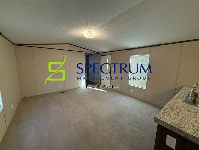 Foto del edificio - 2876 Democrat Rd