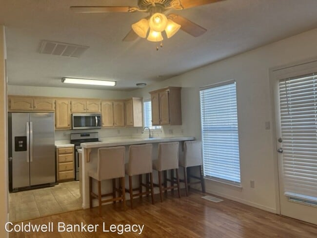 Building Photo - 2 br, 2 bath House - 10815 Tranquillo Rd NE