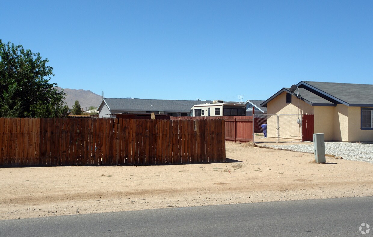 Building Photo - 13269 Central Outer Hwy