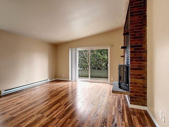 Foto del edificio - 3213 21st Ave W