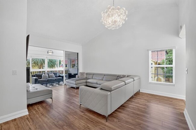 Foto del edificio - 2121 S Ocean Blvd