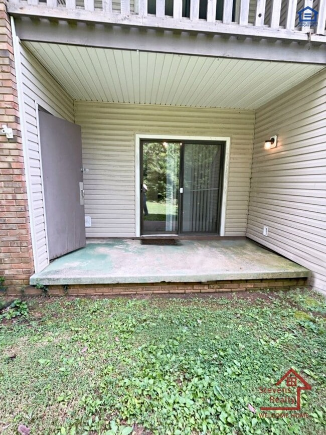 Building Photo - 409 Oriole Dr