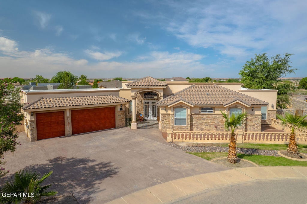 Foto principal - 5929 Valley Rd